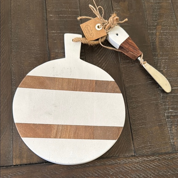 Mud Pie White and Wood Serving Board with Tag - Picture 1 of 6